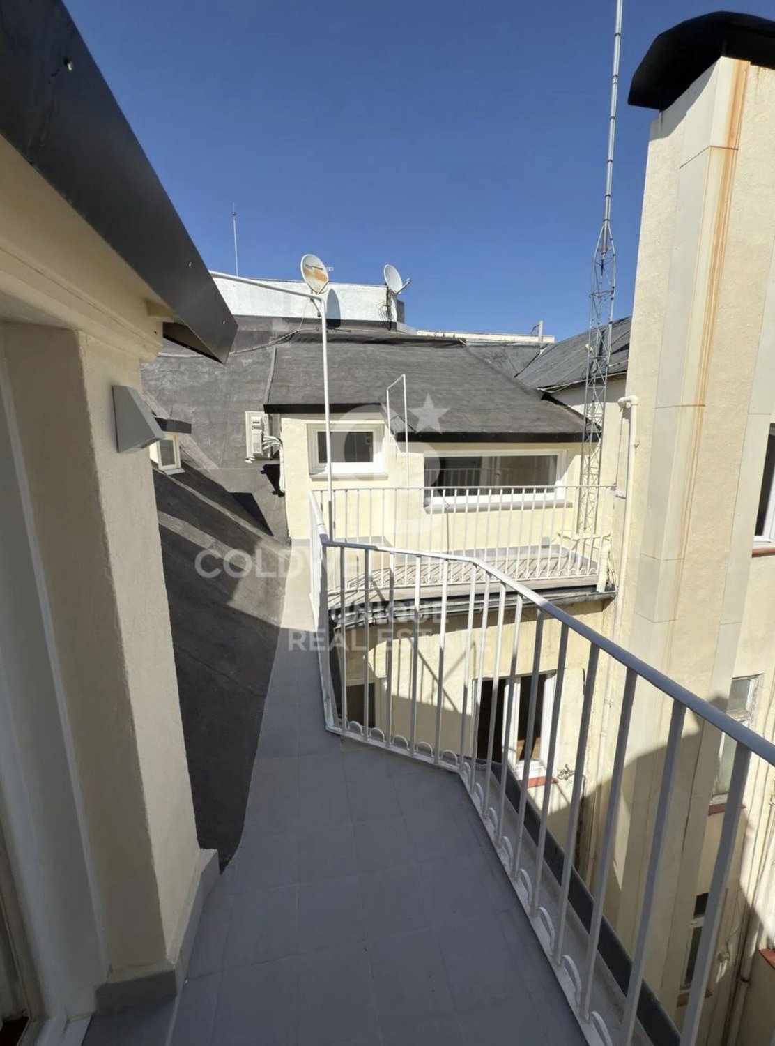 Penthouse in Madrid, Spain 2 bedrooms, 80 sq.m. No. 157192