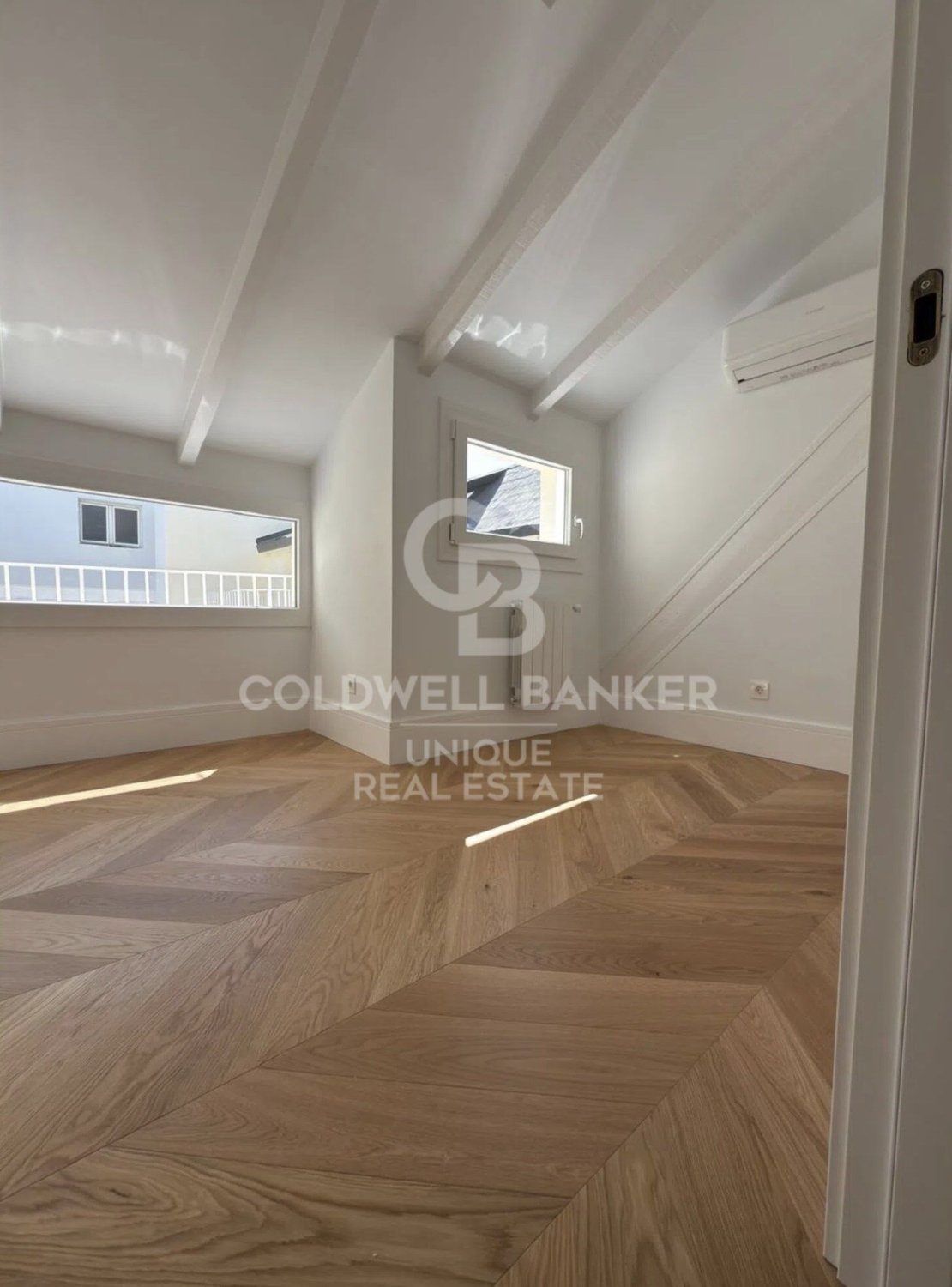 Penthouse in Madrid, Spain 2 bedrooms, 80 sq.m. No. 157192