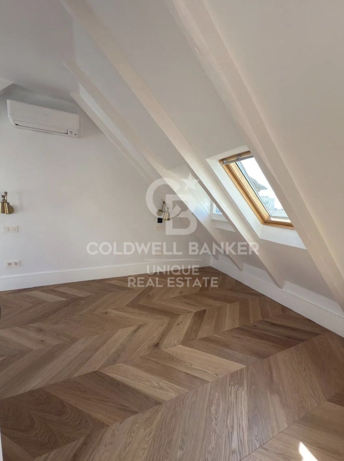 Penthouse in Madrid, Spain 2 bedrooms, 80 sq.m. No. 157192