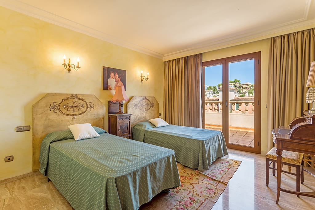 Huvila Mallorca, Espanja 8 makuuhuonetta, 630 m2 No. 148103