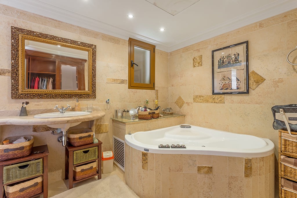 Huvila Mallorca, Espanja 8 makuuhuonetta, 630 m2 No. 148103