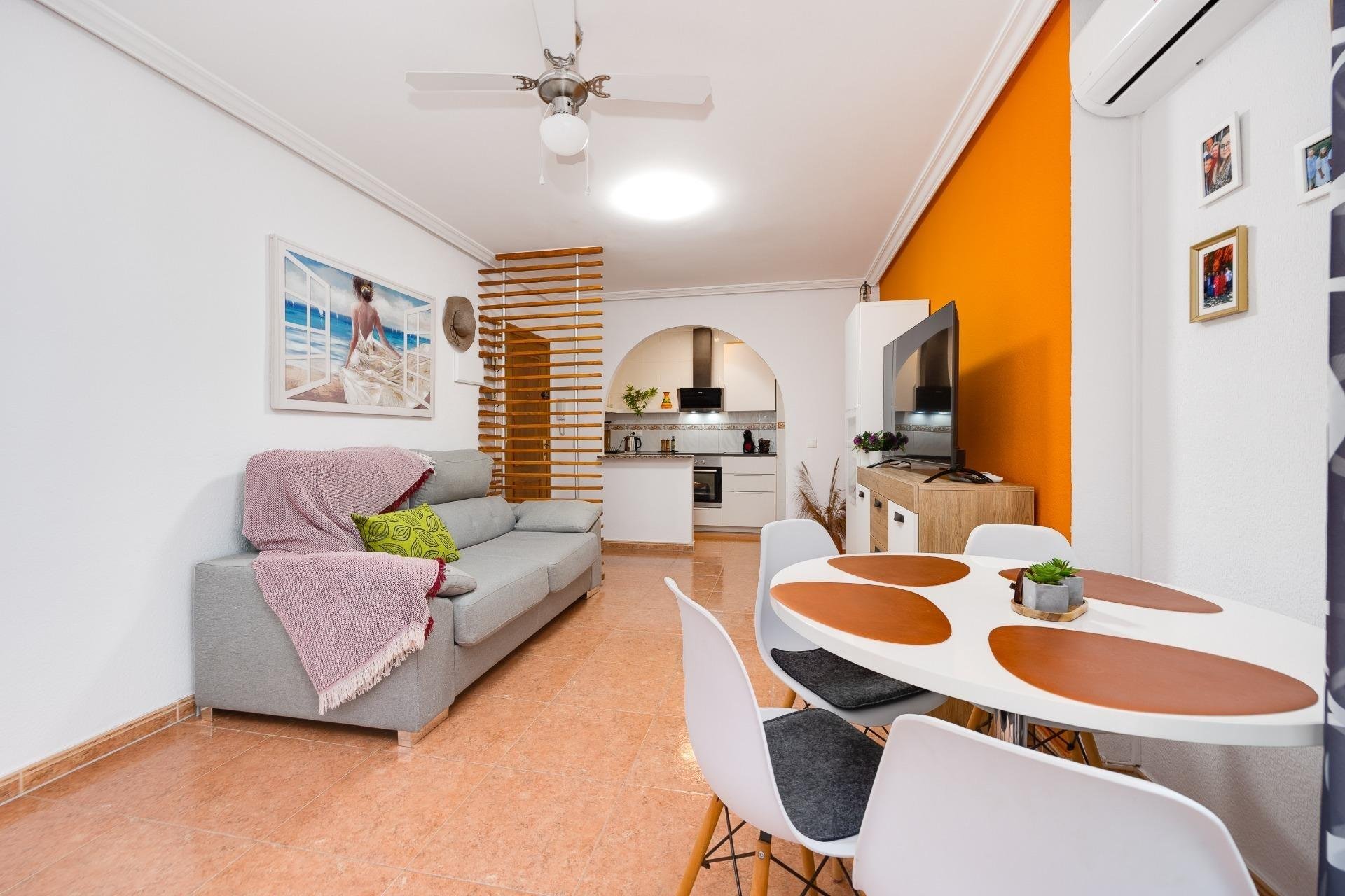 Apartament w Torrevieja, Alicante, Hiszpania 1 sypialnia, 58 mkw. nr 184303