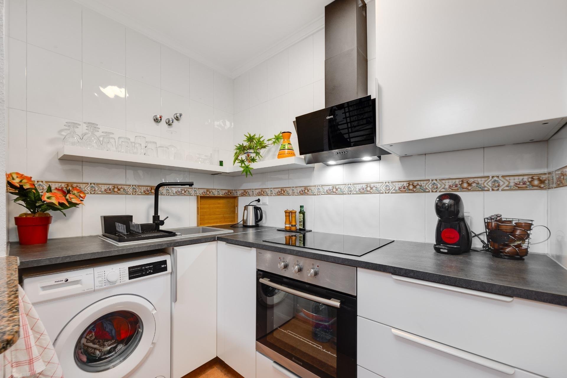 Apartament w Torrevieja, Alicante, Hiszpania 1 sypialnia, 58 mkw. nr 184303