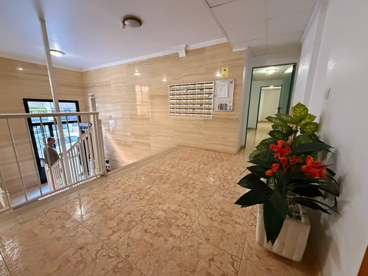 Apartment in Torrevieja, Alicante, Spain 2 bedrooms, 65 sq.m. No. 184306