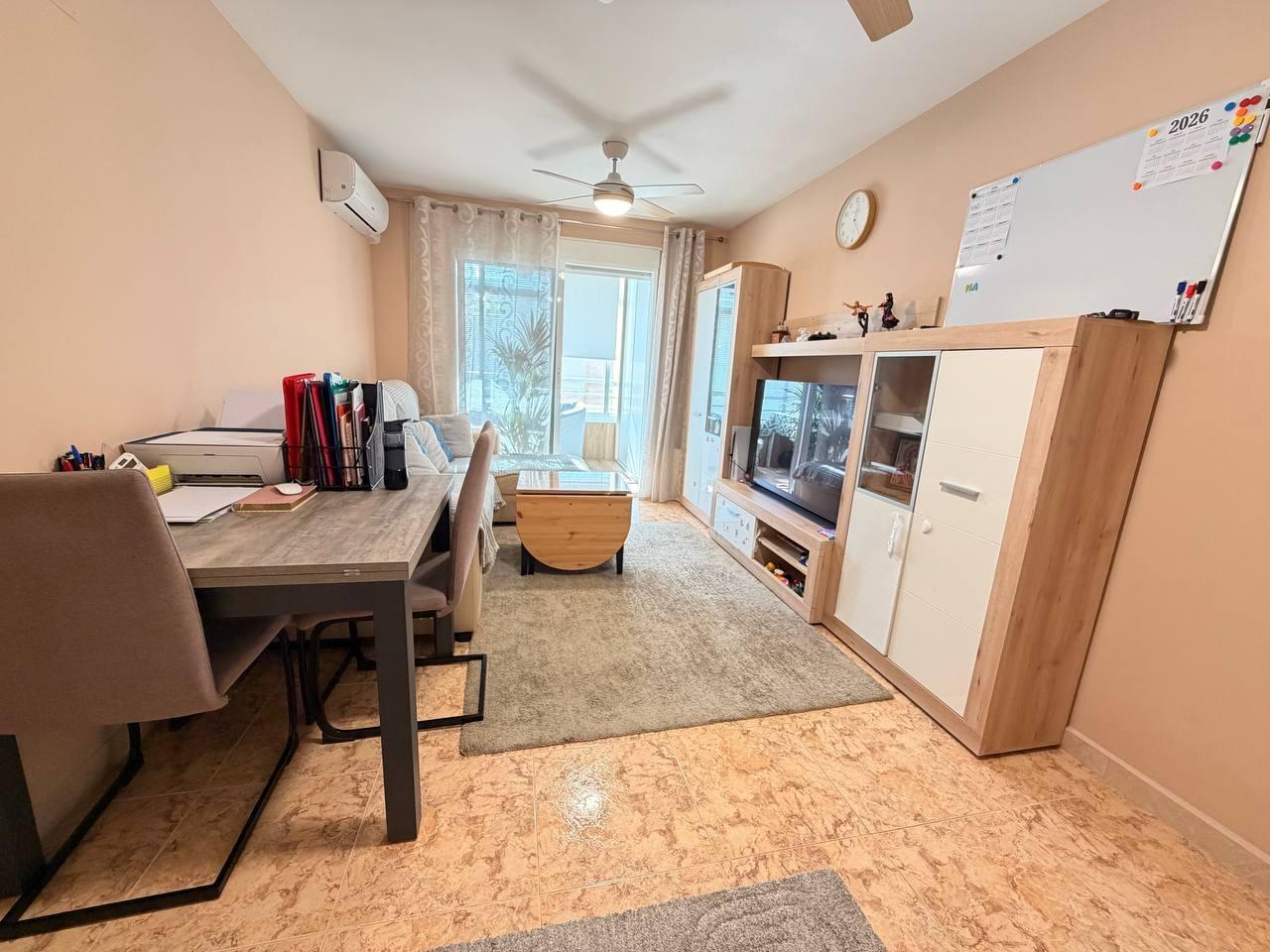 Apartment in Torrevieja, Alicante, Spain 2 bedrooms, 65 sq.m. No. 184306