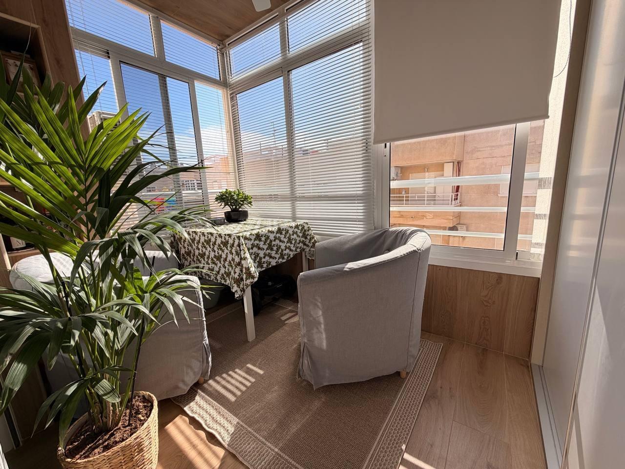 Apartment in Torrevieja, Alicante, Spain 2 bedrooms, 65 sq.m. No. 184306