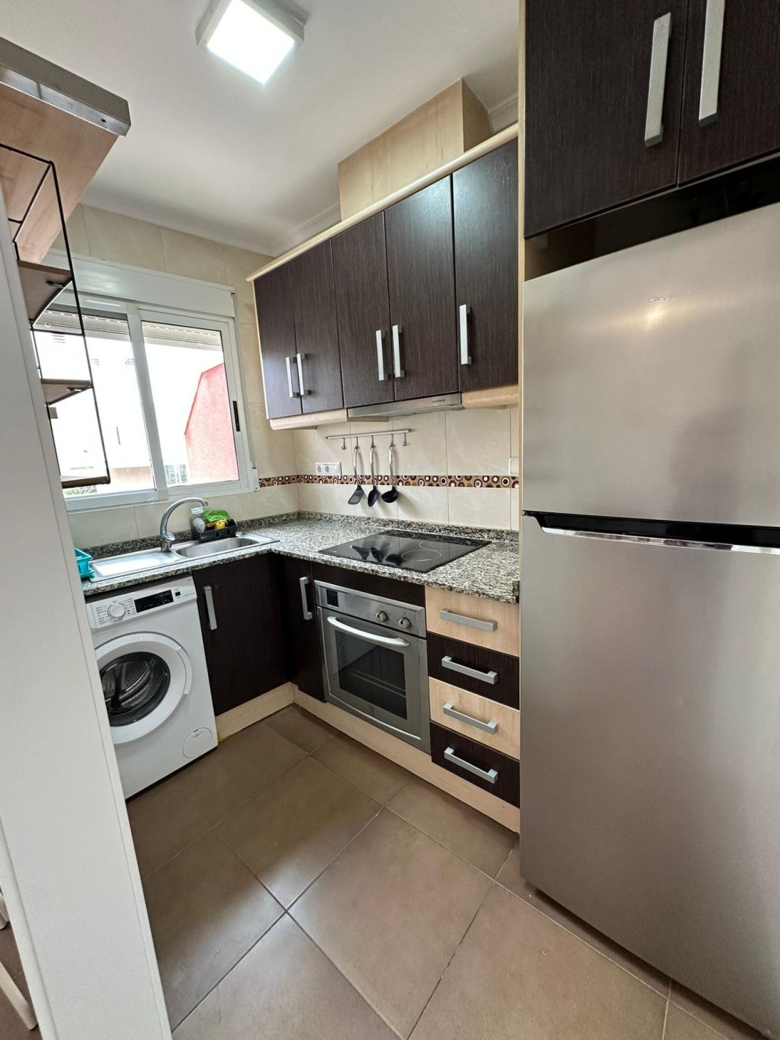 Apartment à Torrevieja, Alicante, Espagne 2 chambres, 75 m2 No. 184305