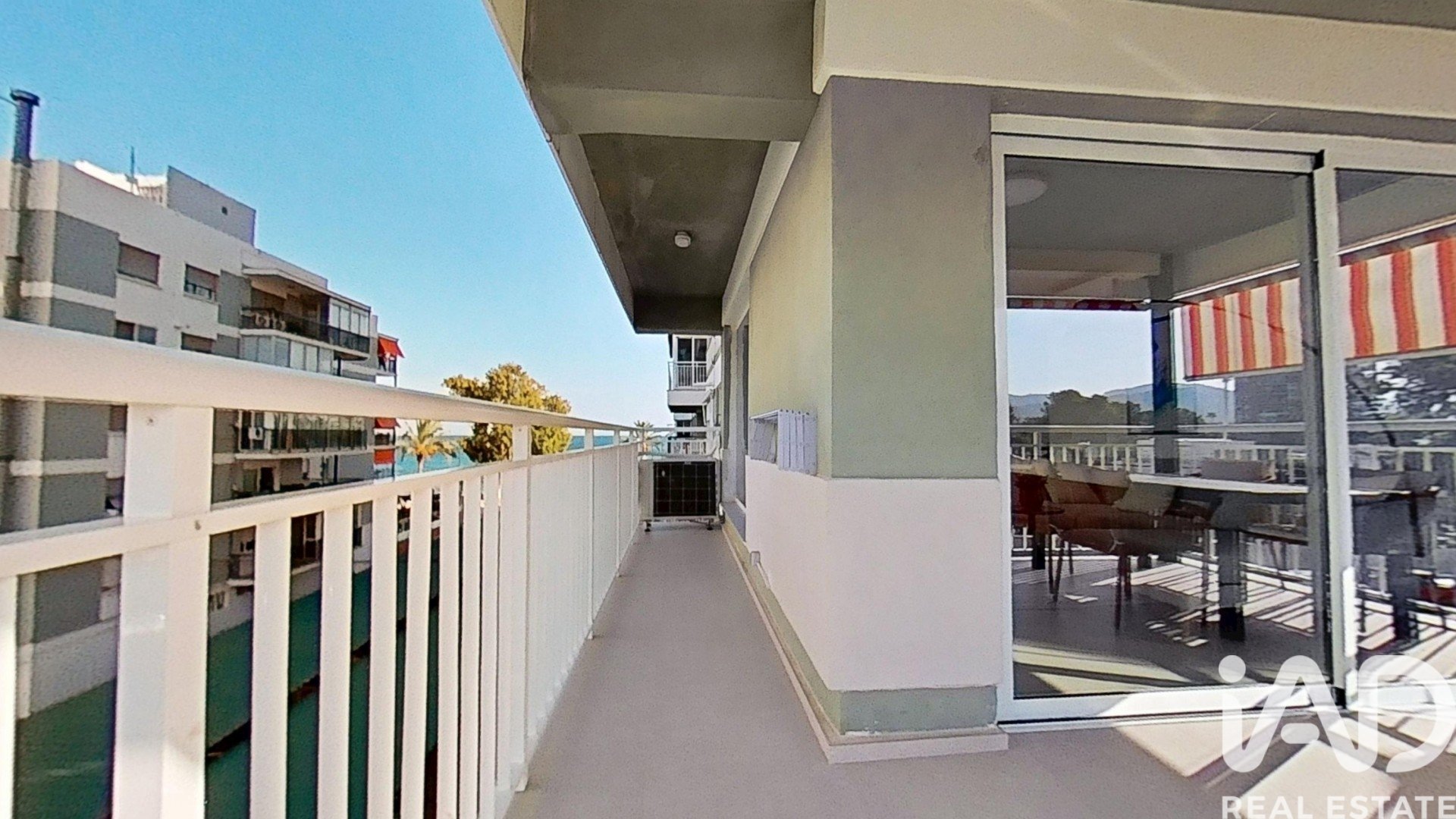 Apartamento en Benicassim, Castellón, España 2 dormitorios, 66 m2 No. 195036
