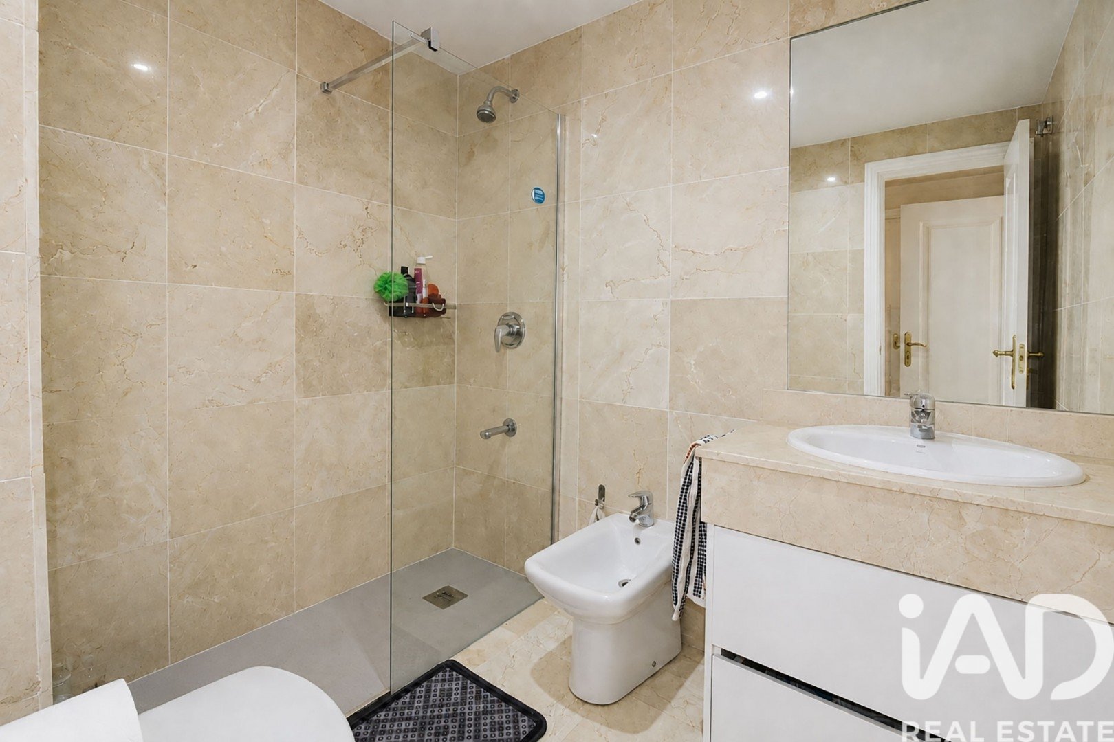 Apartment à Marbella, Malaga, Espagne 3 chambres, 129 m2 No. 195037