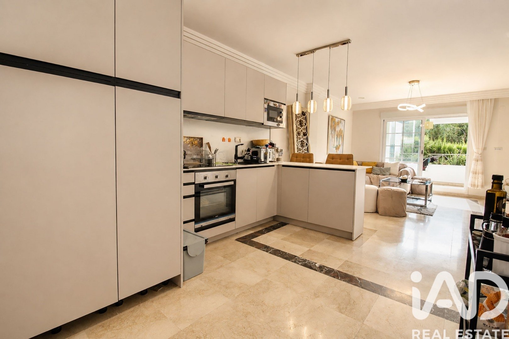 Apartment à Marbella, Malaga, Espagne 3 chambres, 129 m2 No. 195037