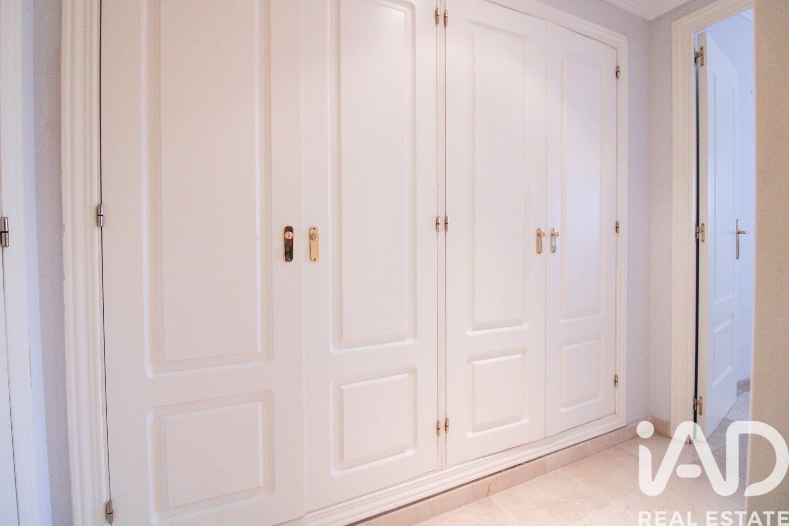 Apartment à Marbella, Malaga, Espagne 3 chambres, 129 m2 No. 195037