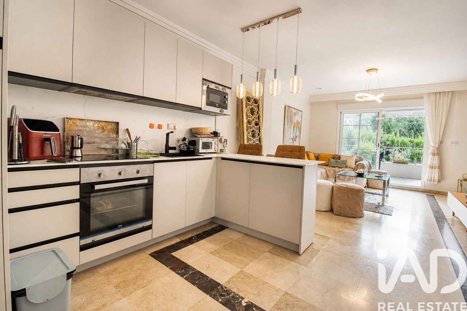Apartment à Marbella, Malaga, Espagne 3 chambres, 129 m2 No. 195037