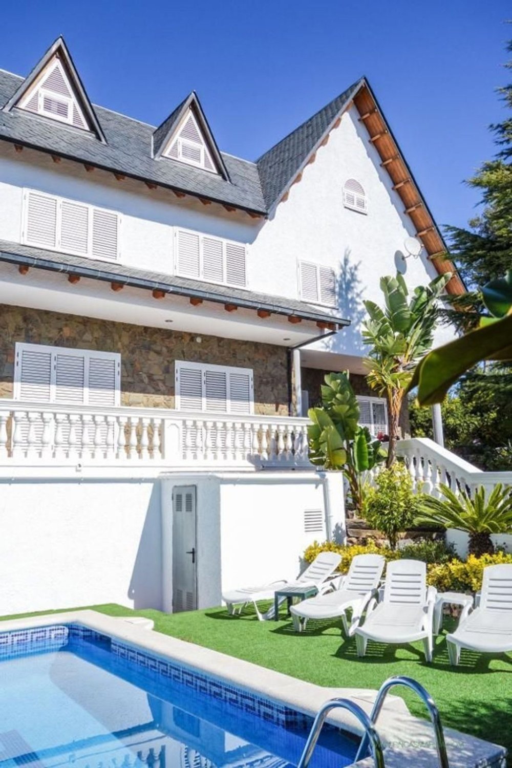House à Gava, Barcelona, Espagne 6 chambres, 465 m2 No. 192072