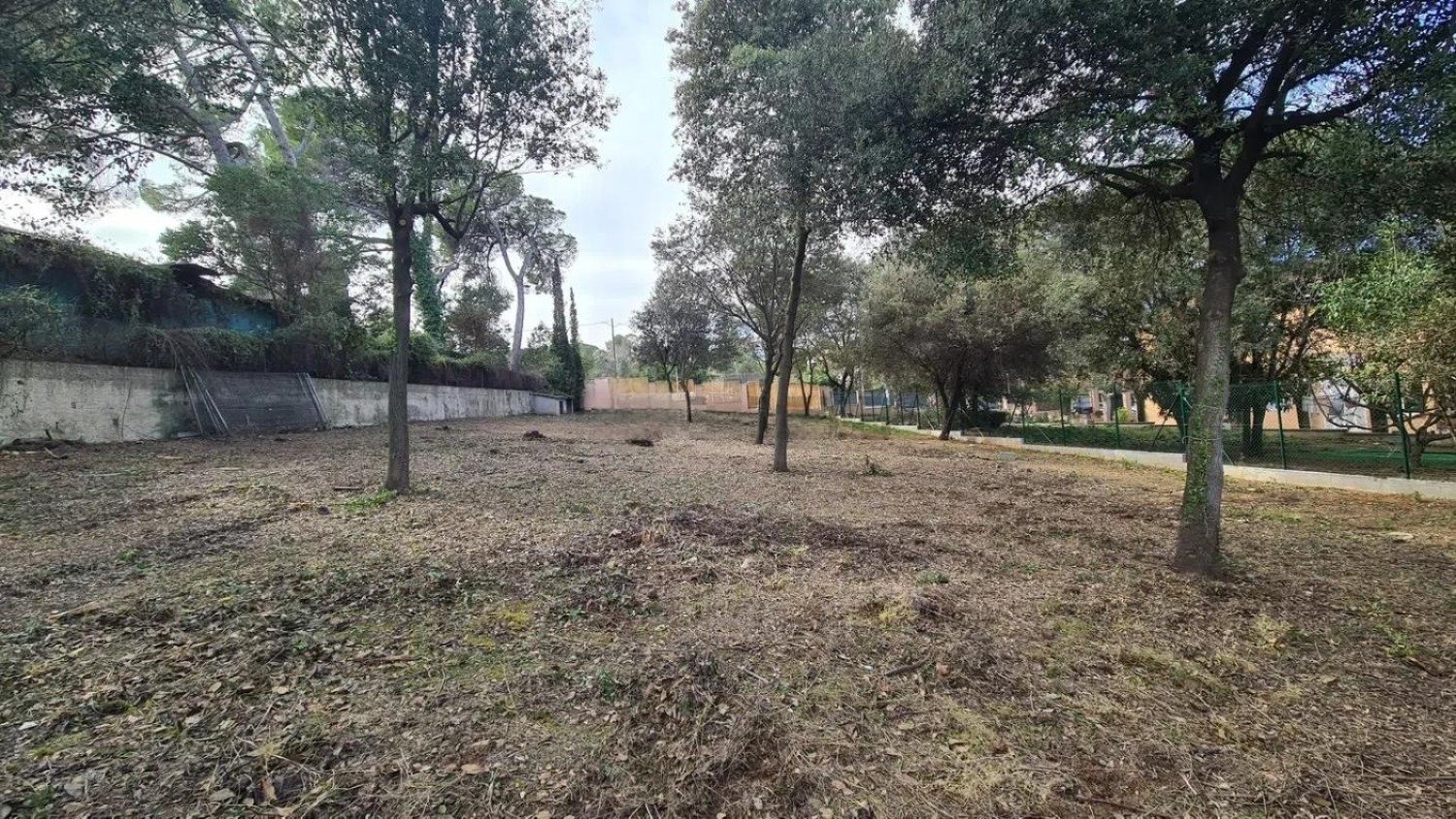 Parcela en Sant Cugat del Vallès, Barcelona, España No. 140767