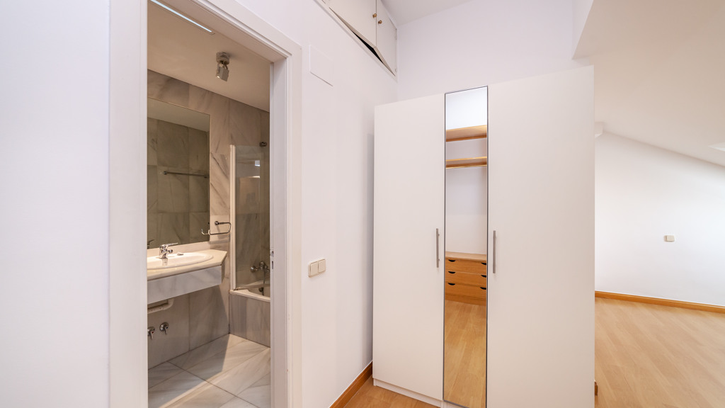 Dzīvoklis Madrid, Spānijā 1 istaba, 70 m2 Nr. 147660