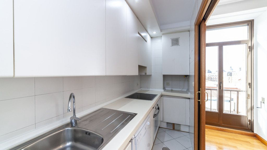 Dzīvoklis Madrid, Spānijā 1 istaba, 70 m2 Nr. 147660