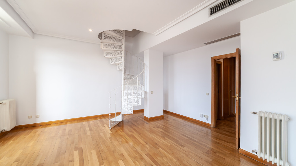 Dzīvoklis Madrid, Spānijā 1 istaba, 70 m2 Nr. 147660