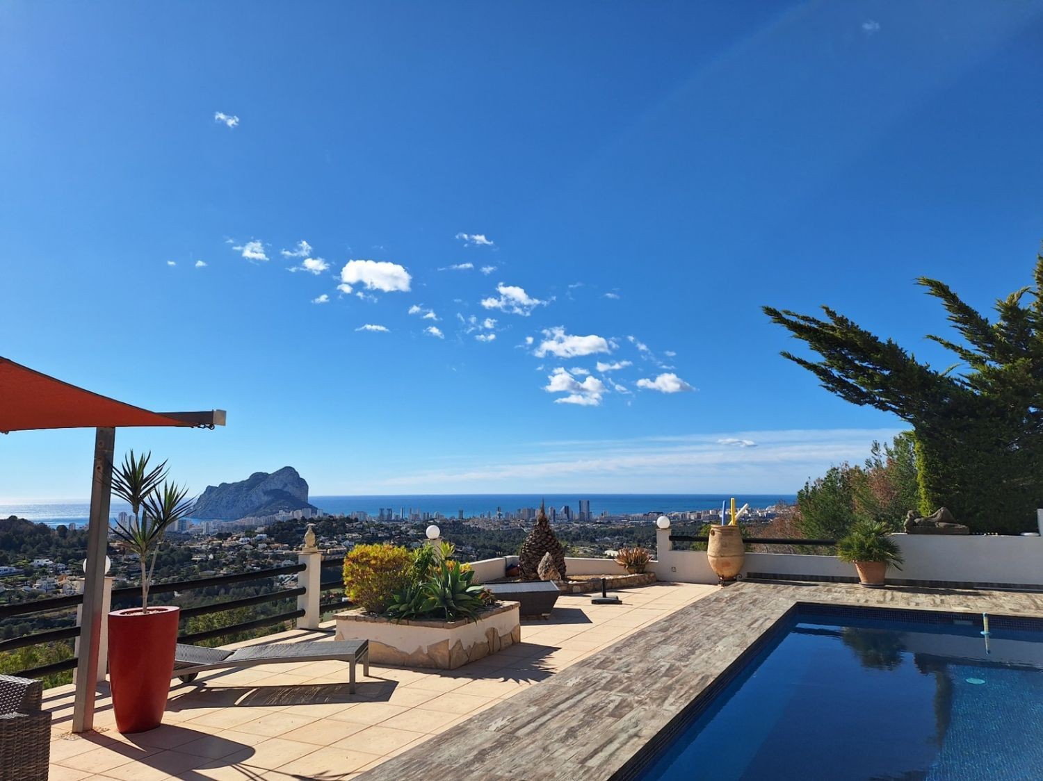 Villa à Calpe, Alicante, Espagne 3 chambres, 165 m2 No. 186955