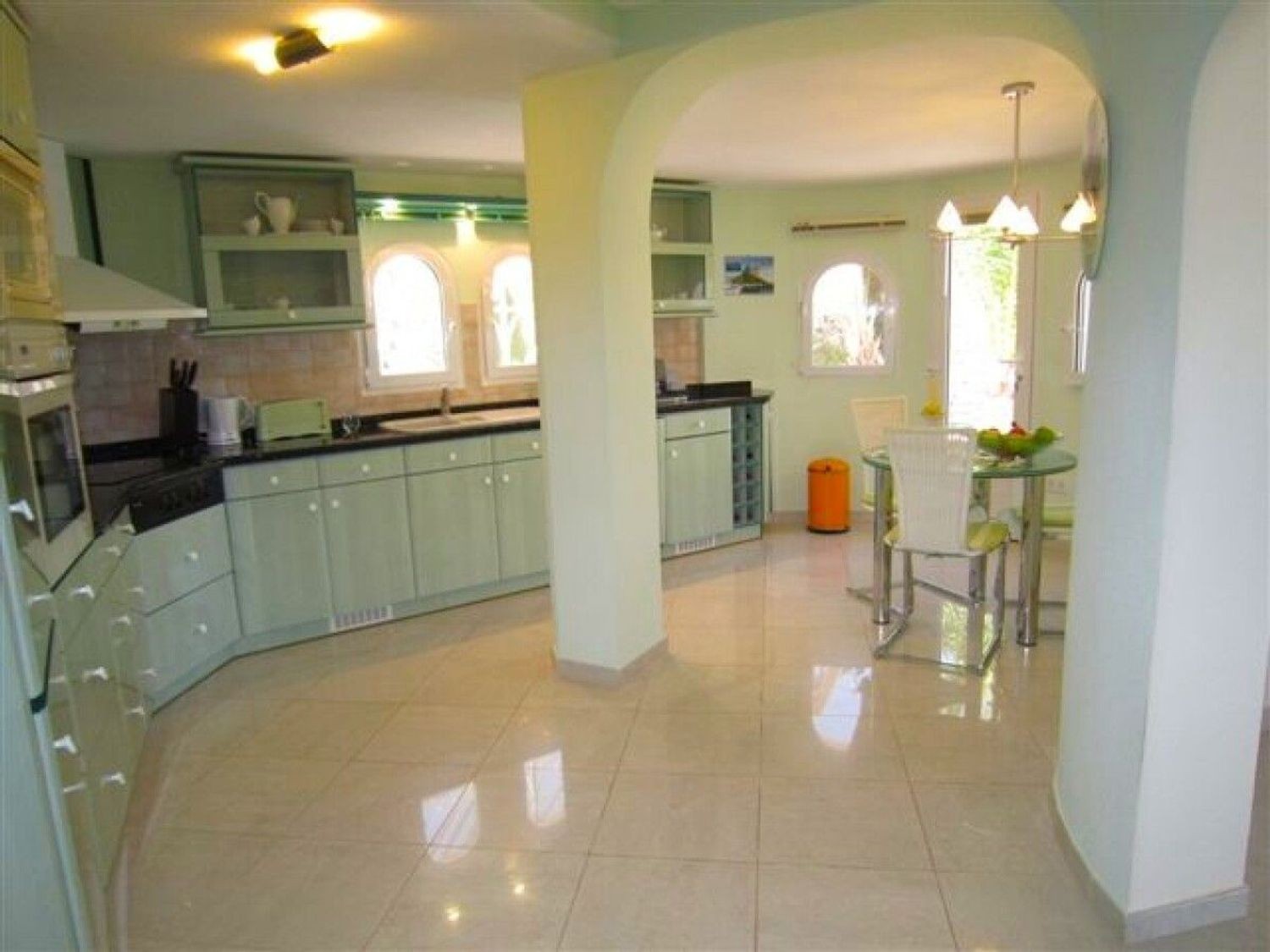 Villa à Calpe, Alicante, Espagne 4 chambres, 350 m2 No. 186956