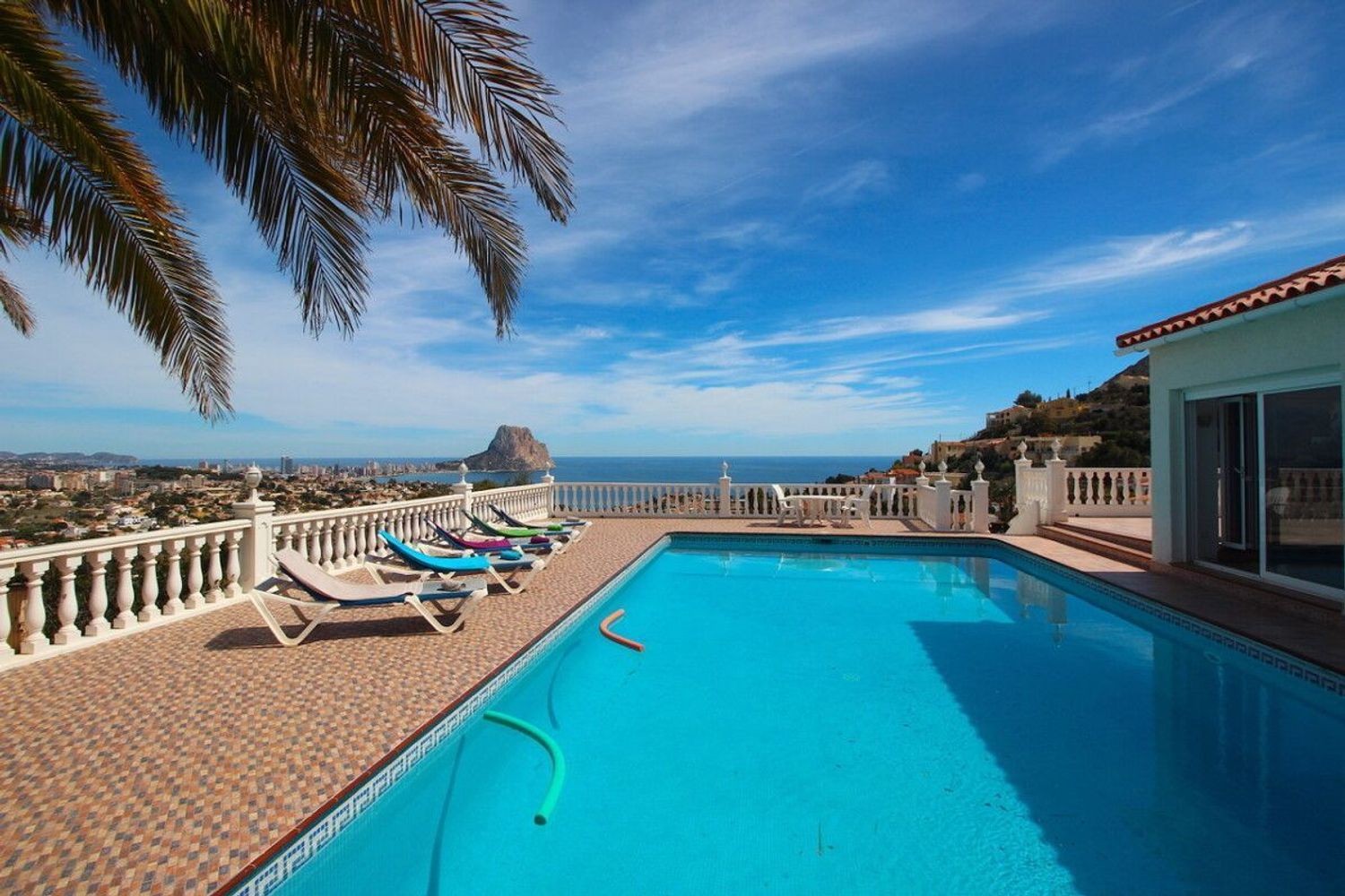 Villa à Calpe, Alicante, Espagne 4 chambres, 350 m2 No. 186956