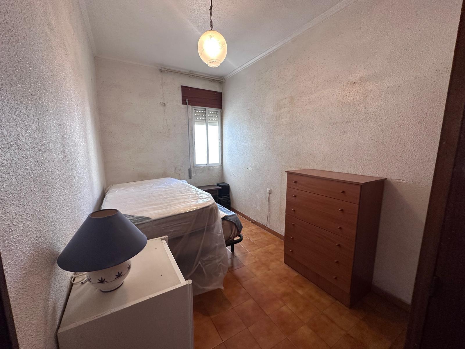 Apartment à Torrevieja, Alicante, Espagne 4 chambres, 120 m2 No. 195452