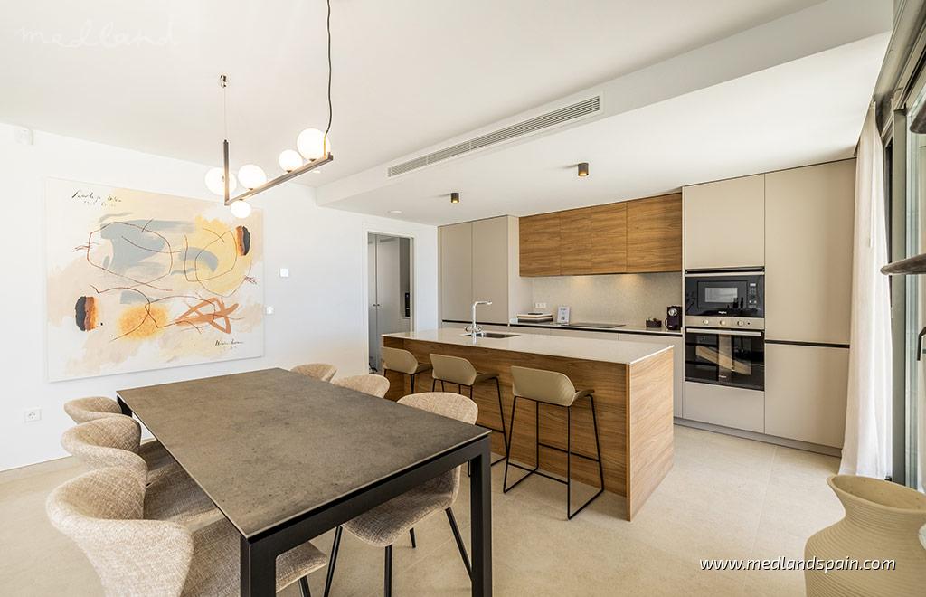 Villa i La Nucia, Alicante, Spanien 4 sovrum, 183 kvm. Nr. 179389