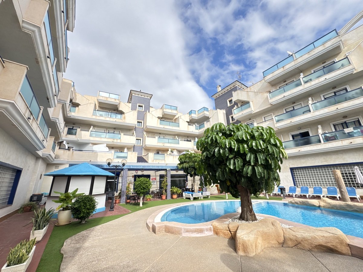 Apartment à Cabo Roig, Alicante, Espagne 2 chambres, 65 m2 No. 139431