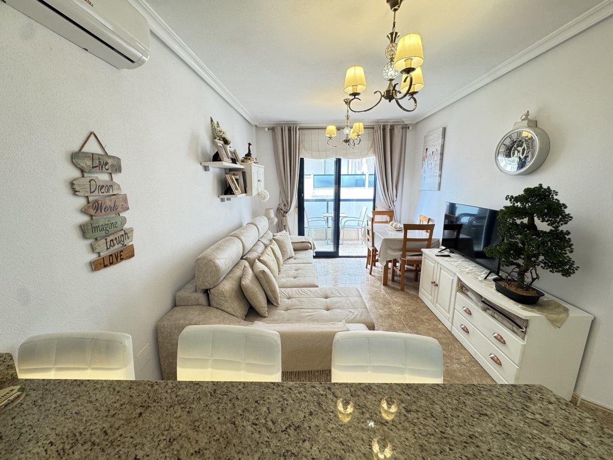 Apartment à Cabo Roig, Alicante, Espagne 2 chambres, 65 m2 No. 139431