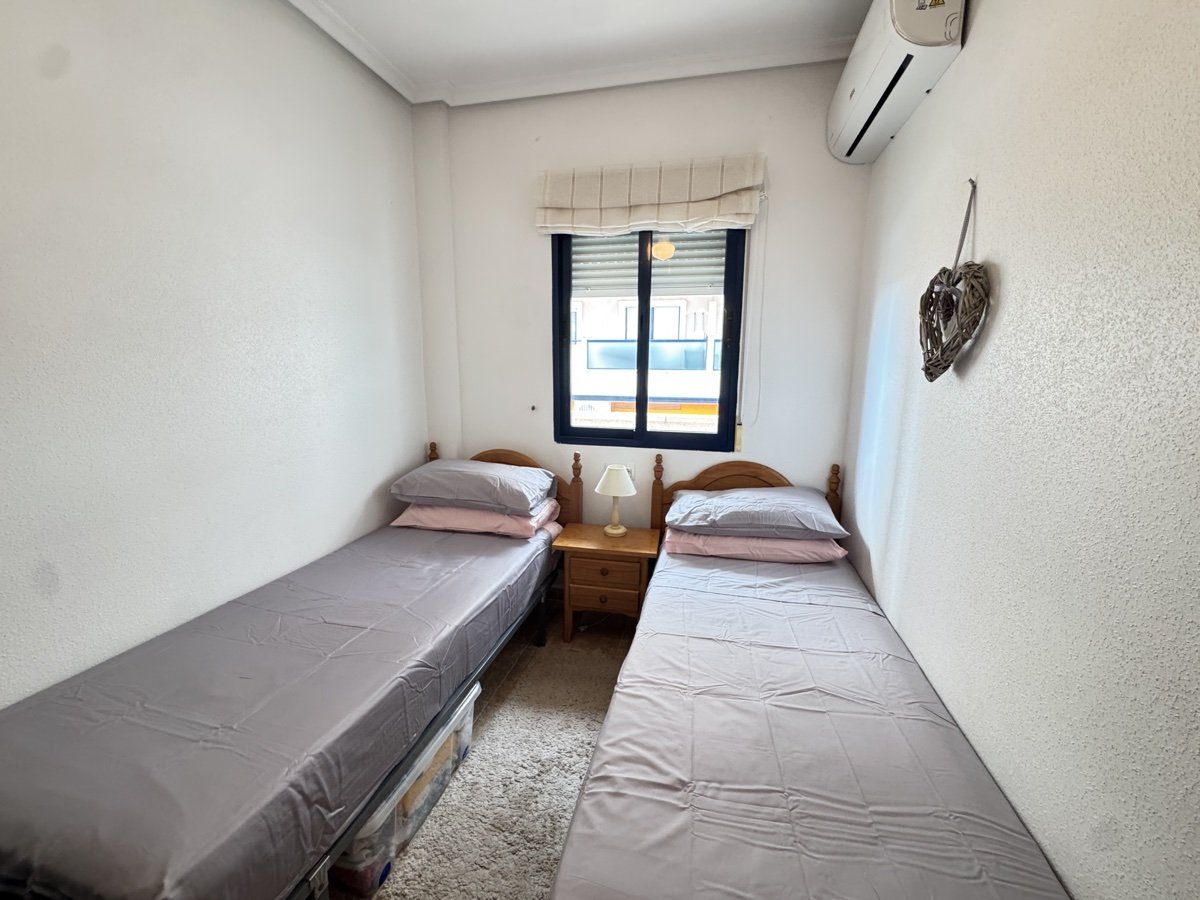Apartment à Cabo Roig, Alicante, Espagne 2 chambres, 65 m2 No. 139431