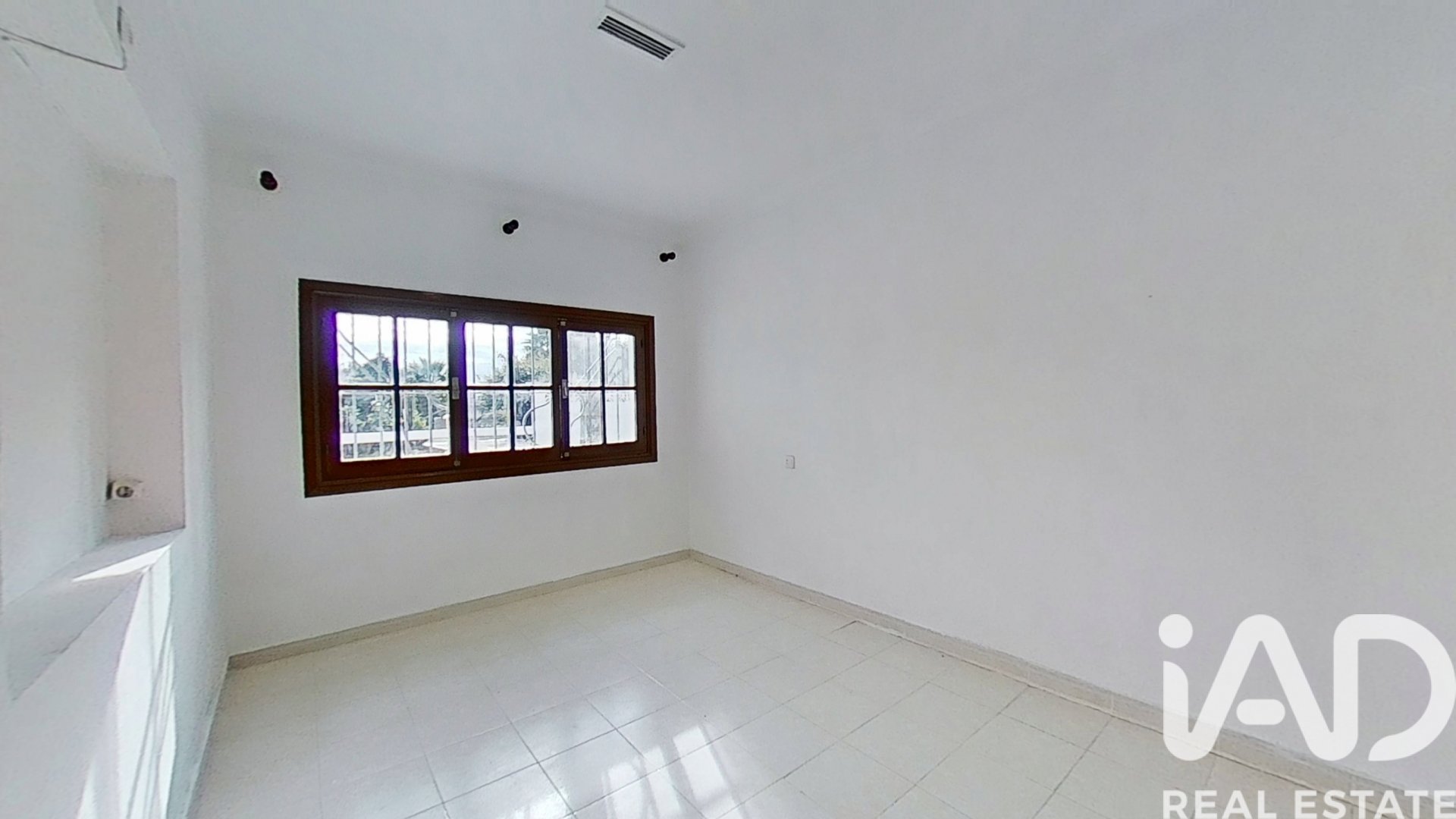 House in Rota, Cadiz, Spain 5 bedrooms, 200 sq.m. No. 173270