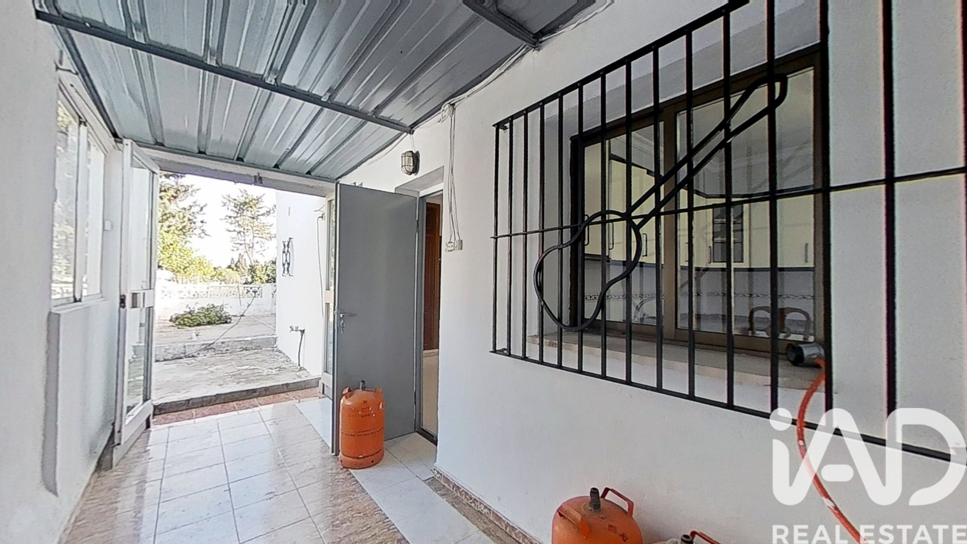 House in Rota, Cadiz, Spain 5 bedrooms, 200 sq.m. No. 173270