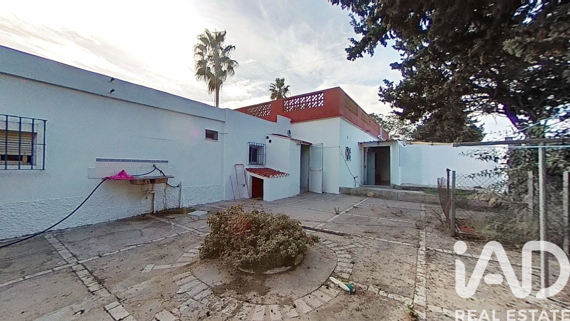 House in Rota, Cadiz, Spain 5 bedrooms, 200 sq.m. No. 173270