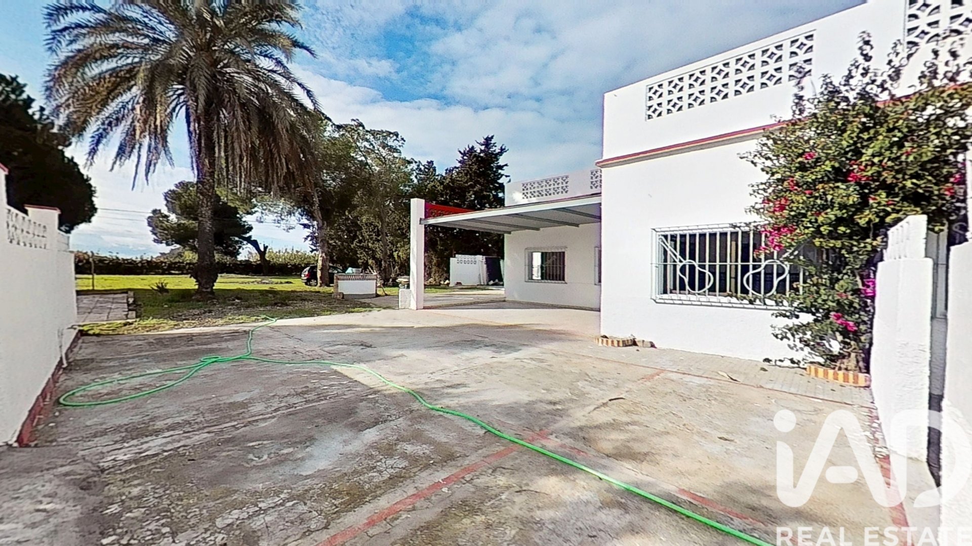 House in Rota, Cadiz, Spain 5 bedrooms, 200 sq.m. No. 173270