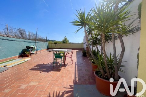 Wohnung in Barcelona, Spanien 2 Schlafzimmer, 72 m2 Nr. 173274