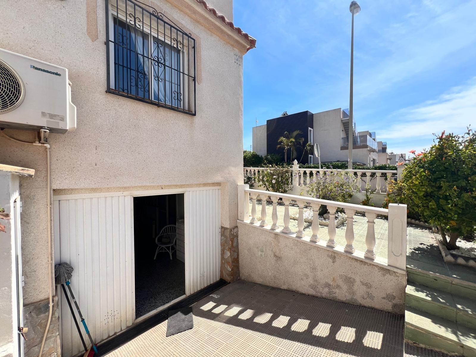 Casa adosada en La Mata, Alicante, España 3 dormitorios, 132 m2 No. 191062