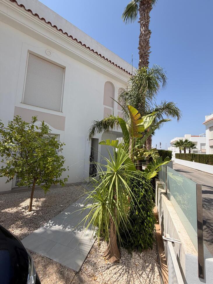 Bungalo Ciudad Quesada, Alicante, Spānijā 3 istabas, 100 m2 Nr. 191061