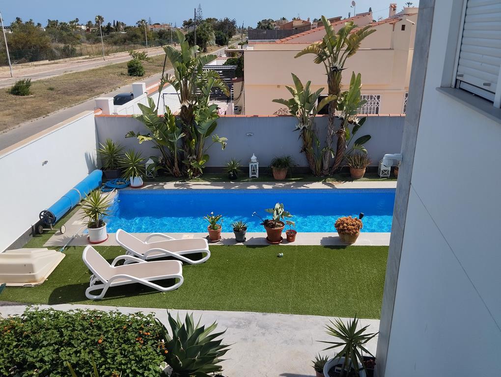 Villa à Torrevieja, Alicante, Espagne 2 chambres, 130 m2 No. 189814
