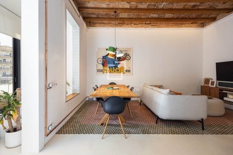 Apartment in Barcelona, Spain 2 bedrooms, 100 sq.m. No. 192543