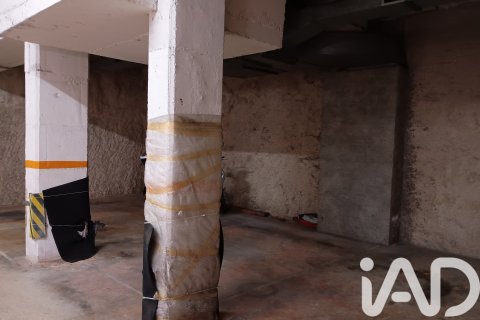 Garāža Barcelona, Spānijā 11 m2 Nr. 184998