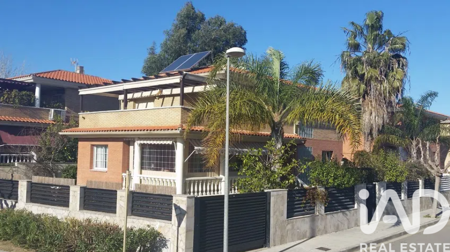 House in Cambrils, Tarragona, Spain 6 bedrooms, 320 sq.m. No. 152607