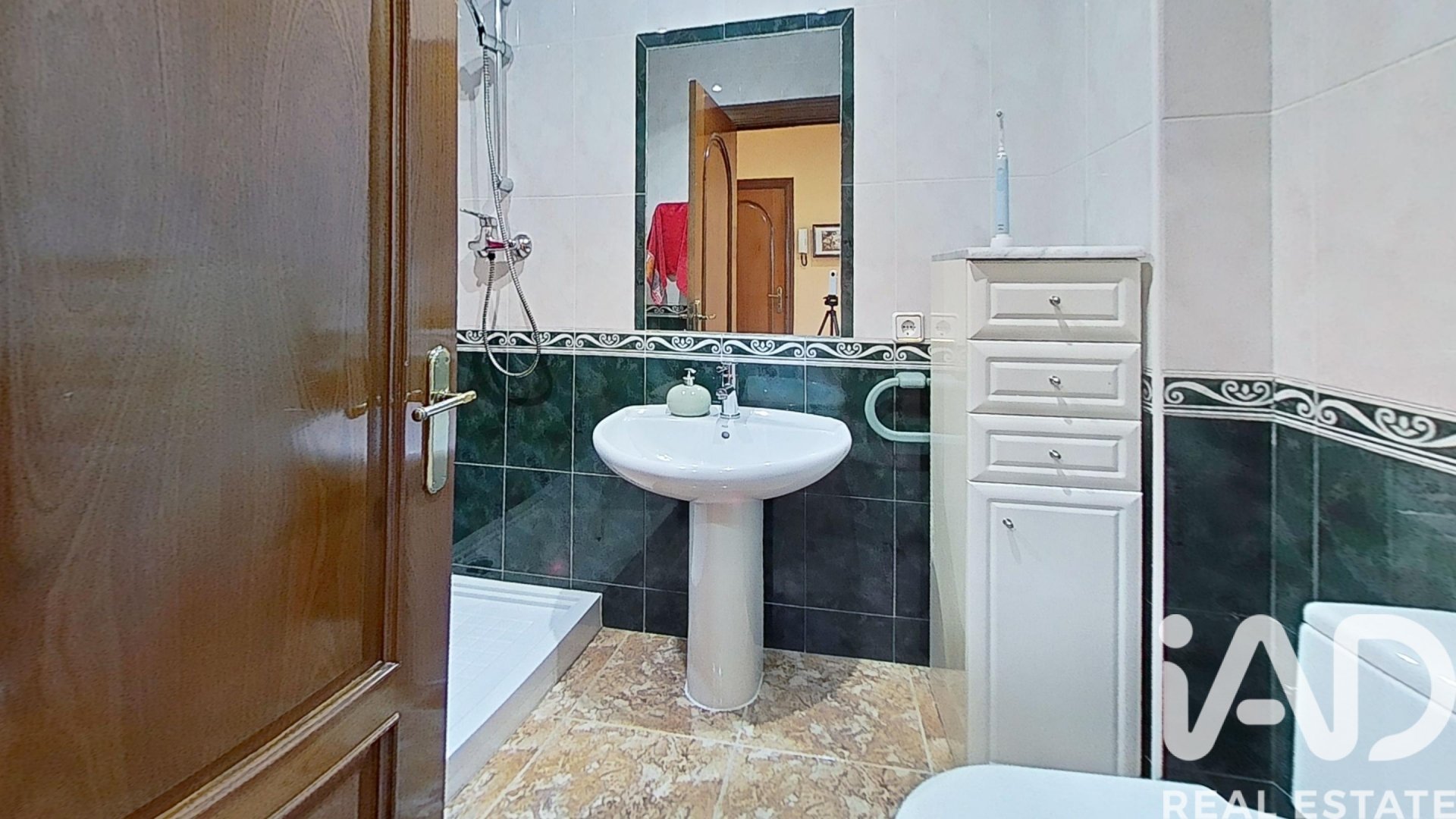 Dom w Cubelles, Barcelona, Hiszpania 4 sypialnie, 270 mkw. nr 152606