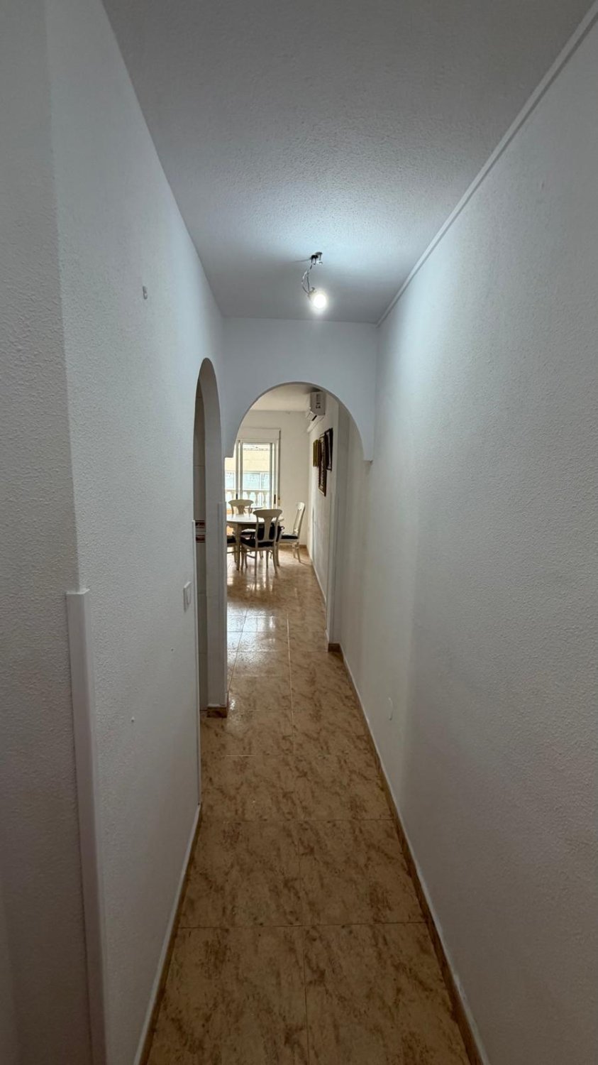 Apartment à Torrevieja, Alicante, Espagne 61 m2 No. 183015