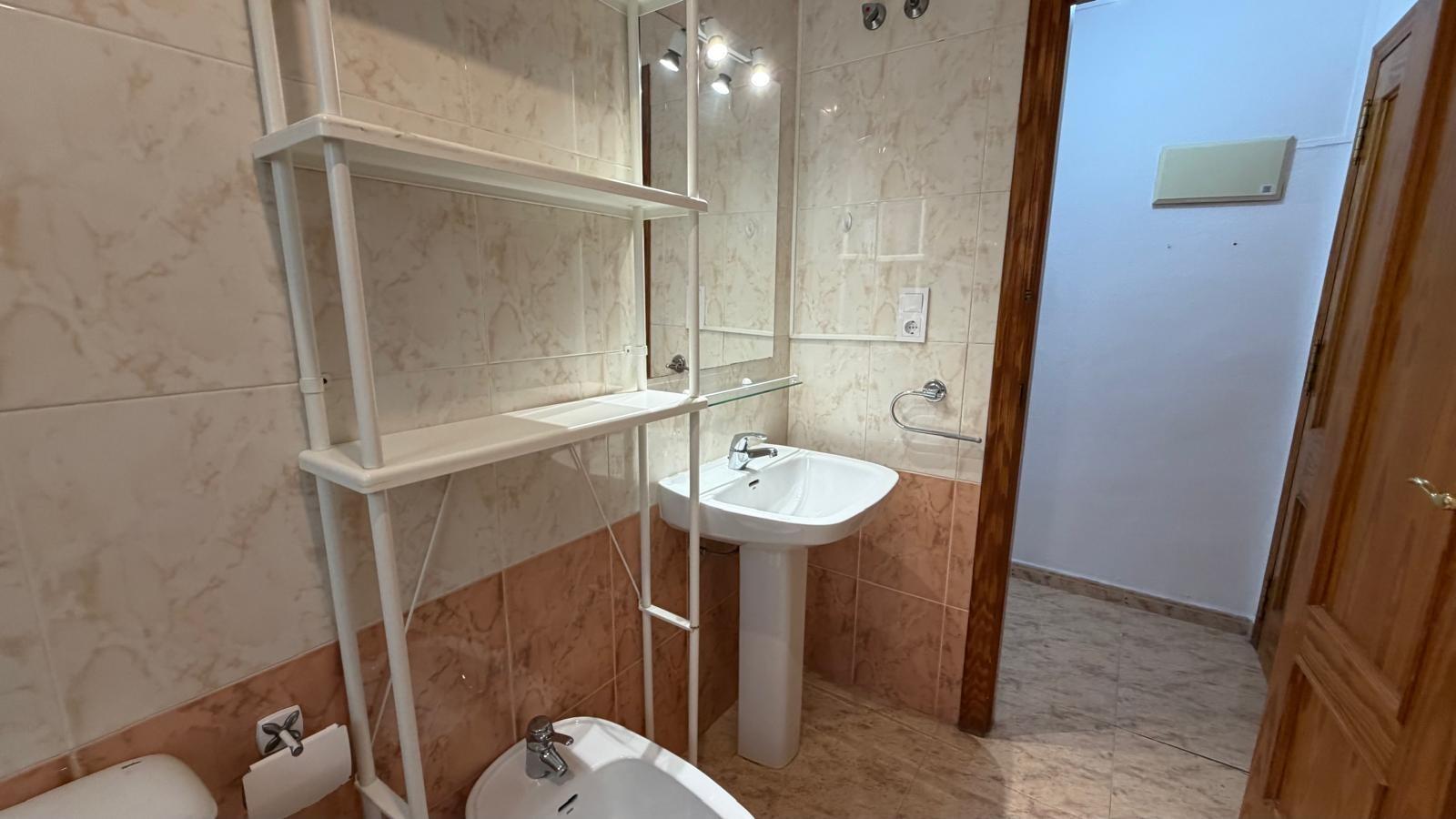 Apartment à Torrevieja, Alicante, Espagne 61 m2 No. 183015