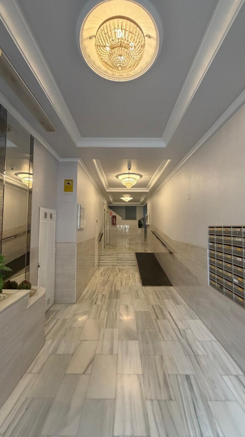 Apartment à Torrevieja, Alicante, Espagne 61 m2 No. 183015