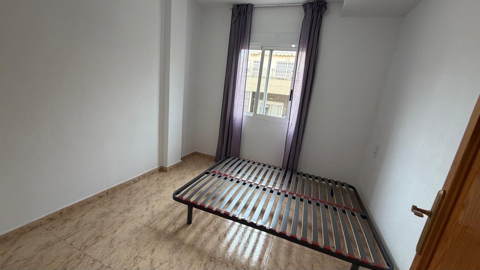 Apartment à Torrevieja, Alicante, Espagne 61 m2 No. 183015