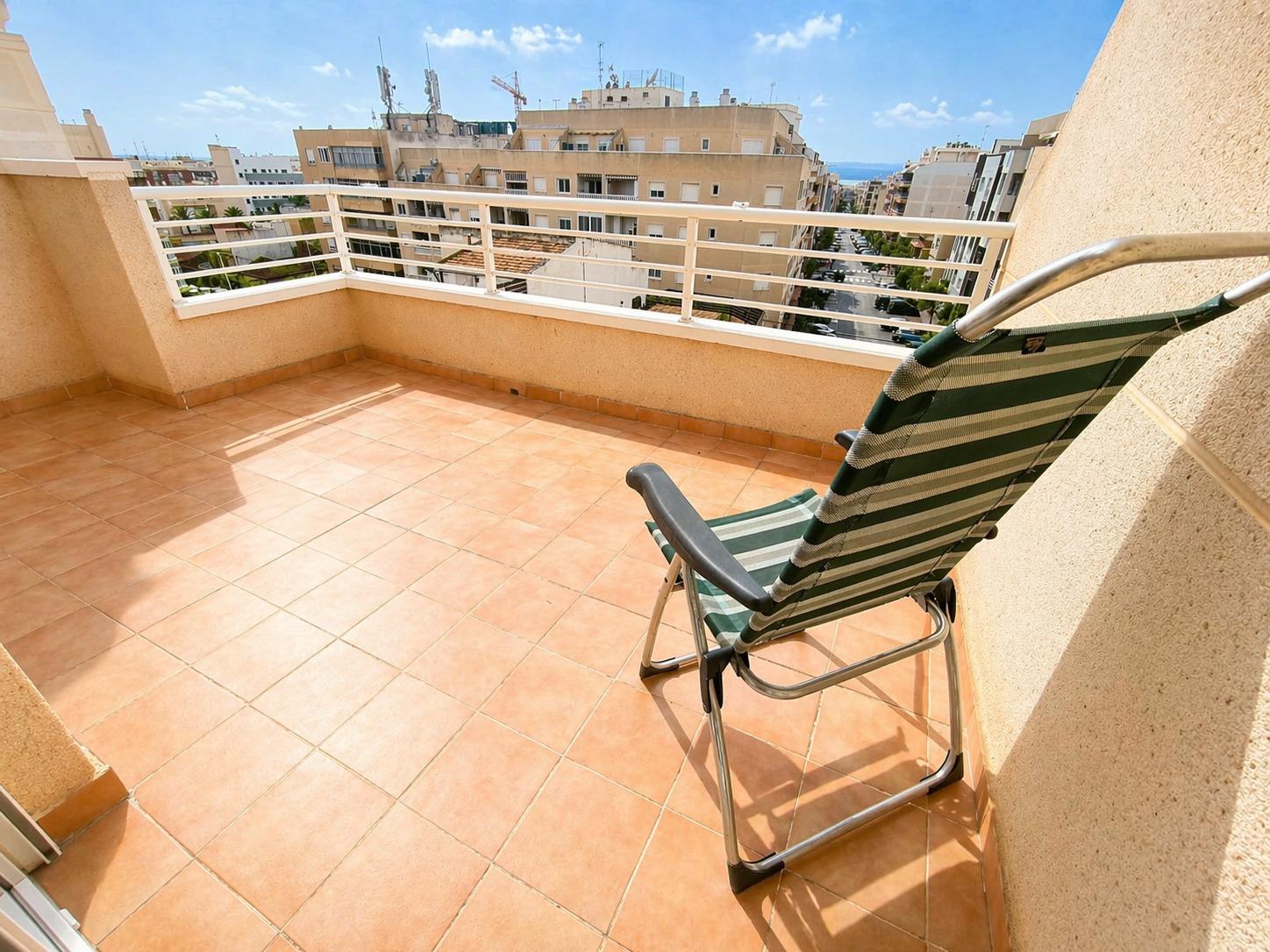 Penthauss Torrevieja, Alicante, Spānijā 1 istaba, 75 m2 Nr. 183010