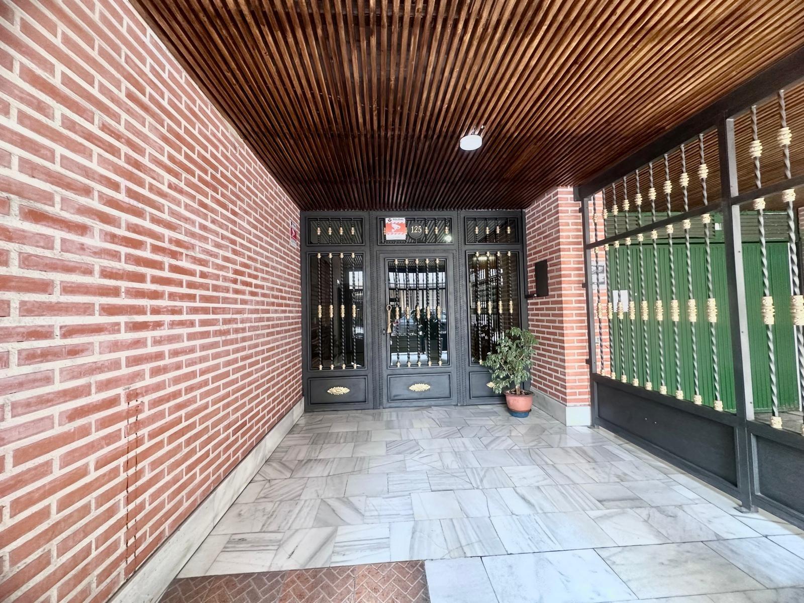 Wohnung in Torrevieja, Alicante, Spanien 51 m2 Nr. 183011