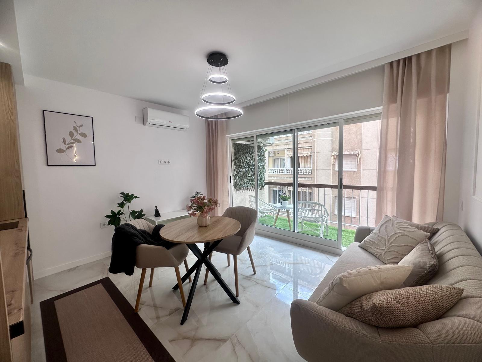 Wohnung in Torrevieja, Alicante, Spanien 51 m2 Nr. 183011