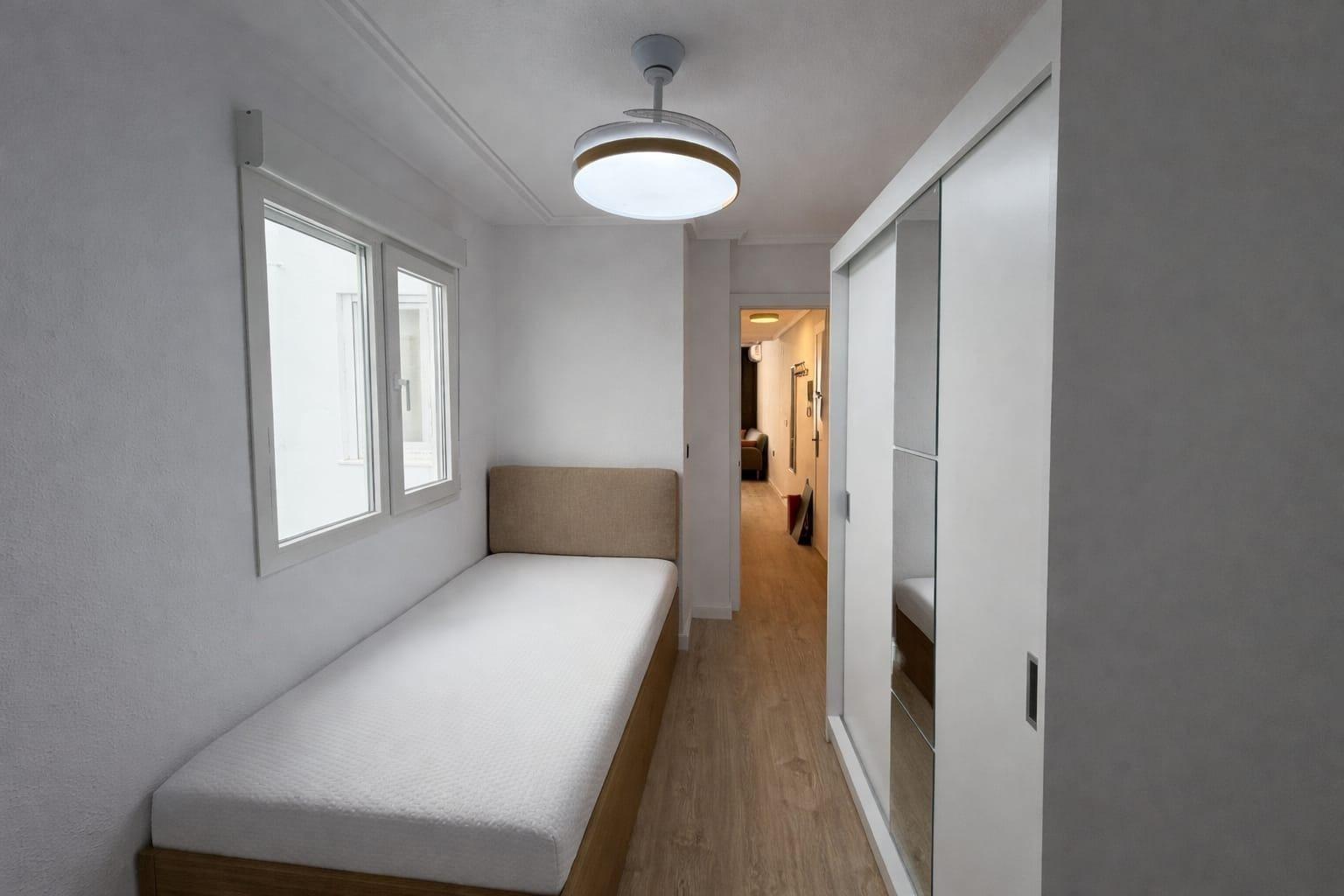 Appartamento a Torrevieja, Alicante, Spagna 2 camere da letto, 53 mq. N° 183014
