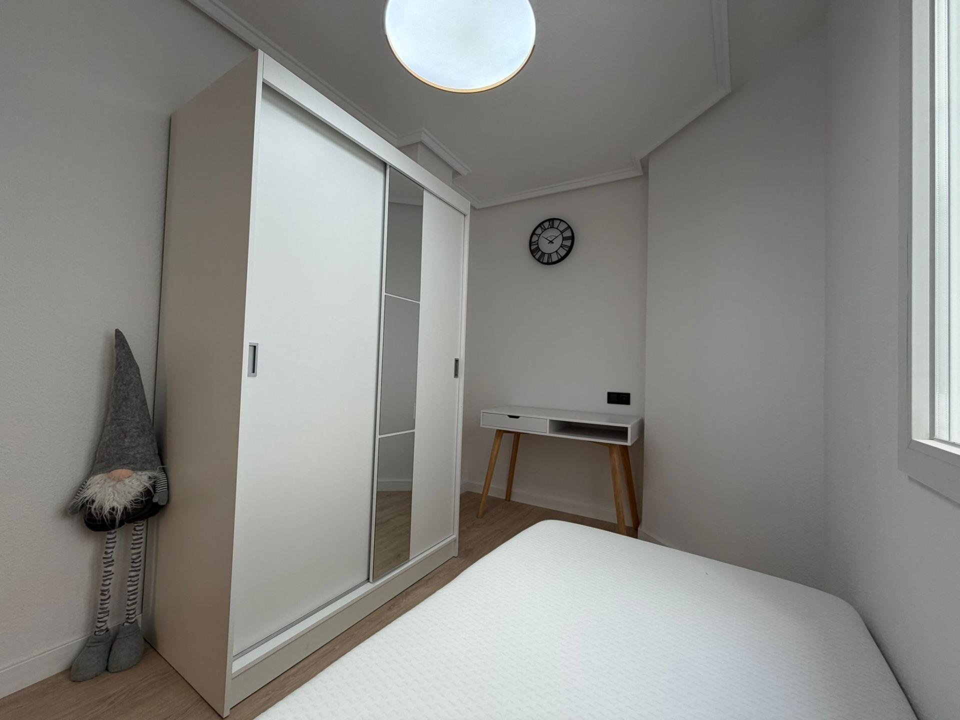 Appartamento a Torrevieja, Alicante, Spagna 2 camere da letto, 53 mq. N° 183014